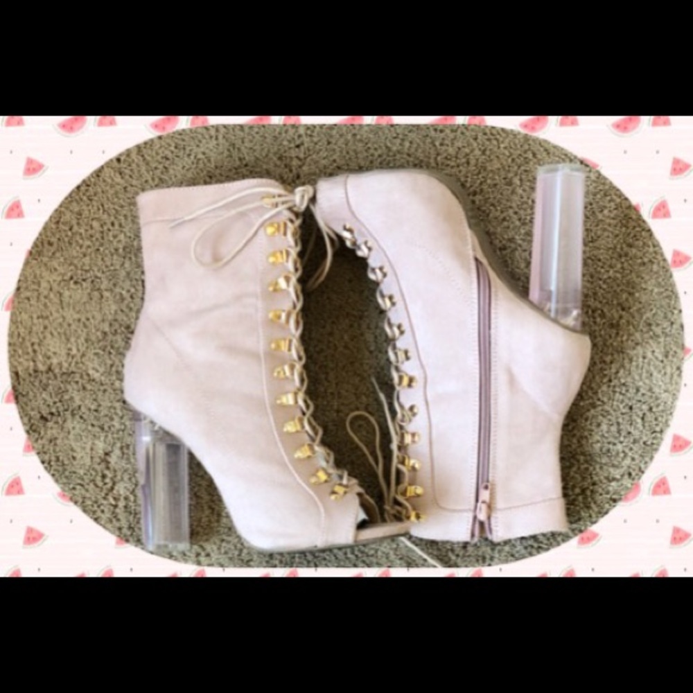Lace up Ankle Booties - Picture 2 of 6